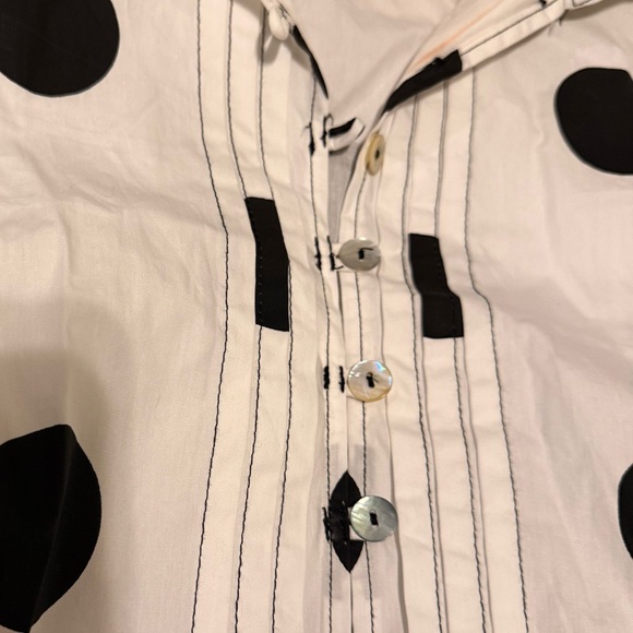 NWOT!! BUCKETLIST 100% Cotton Ruffled Short Sleeve White/Black Polka Dot Blouse - Picture 5 of 7
